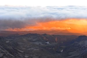 The valley in the morning sun (middle)